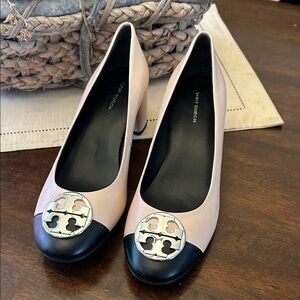 Tory Burch Pumps Size 7 1/2 NWOT